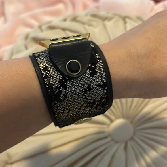 Spark*l Apple Watch Band size Small - Picture 3 of 3